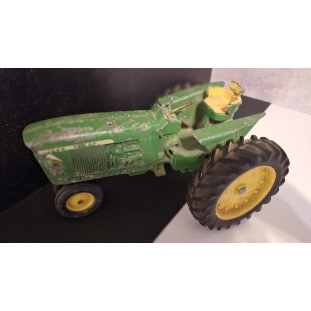 VINTAGE ERTL JOHN DEERE 5020 TRACTOR 1/16 SCALE DIECAST FARM TOY